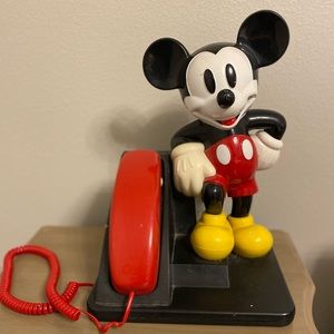 1990 Vintage Mickey Mouse phone- Working condition!